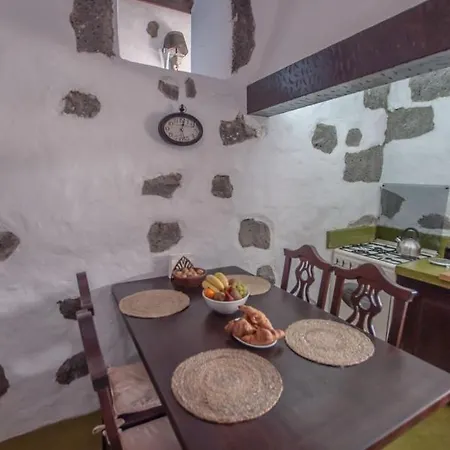Casa rural Tisalaya *